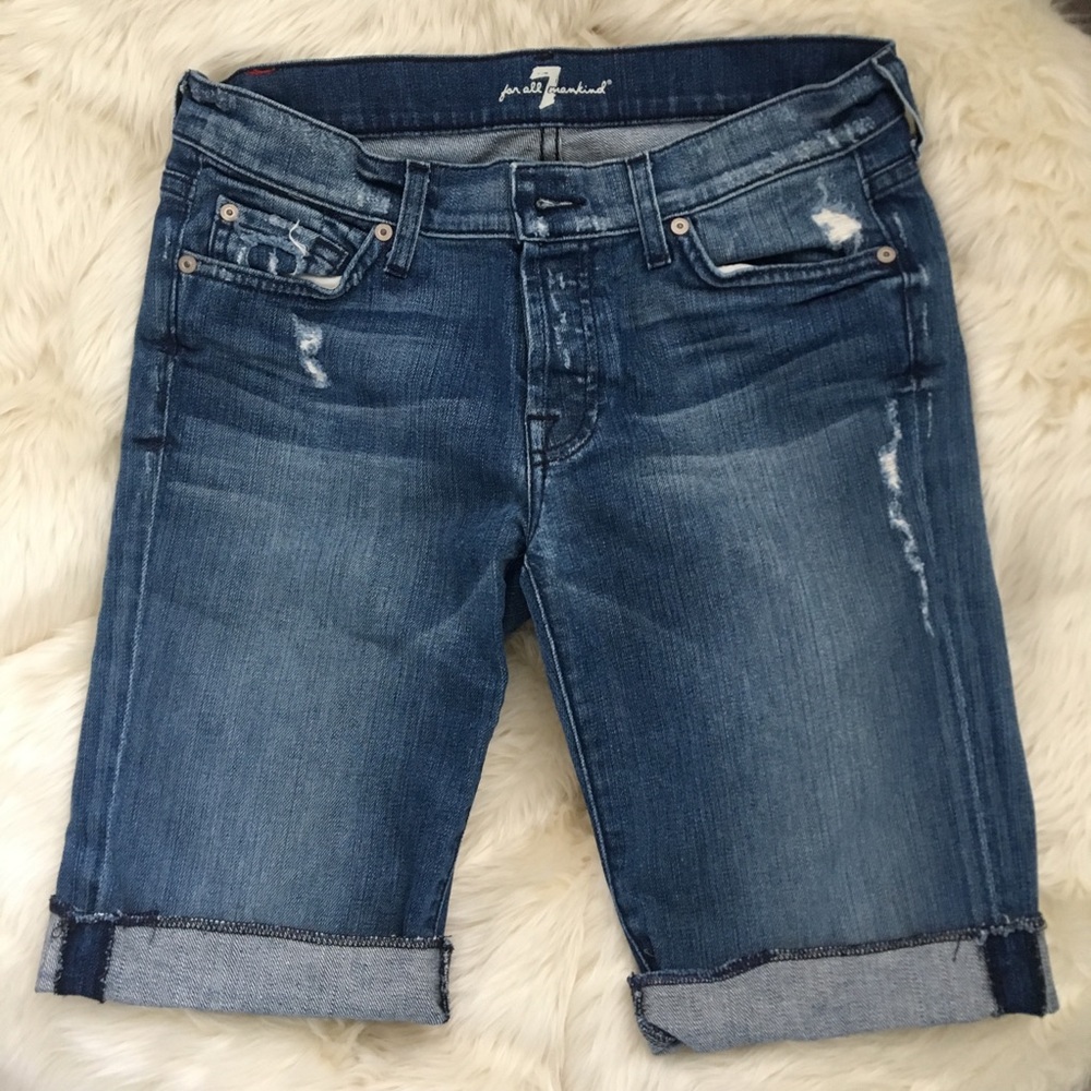 Seven for all mankind Bermuda distressed short